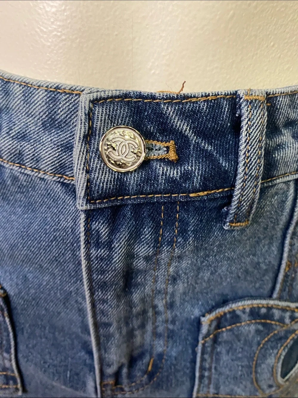 Chanel Blue Denim Skirt with CC cutout front pockets 36